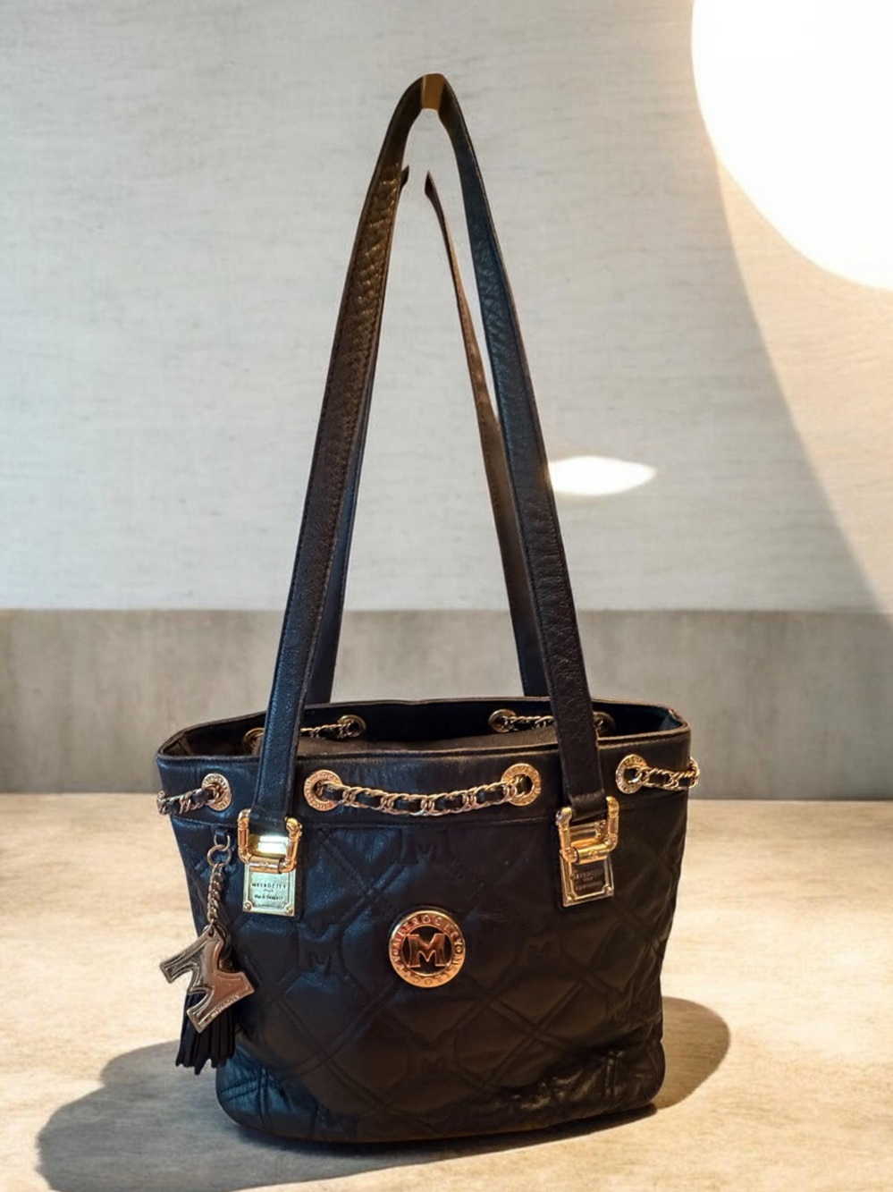 Metrocity black quilted leather shoulder bag